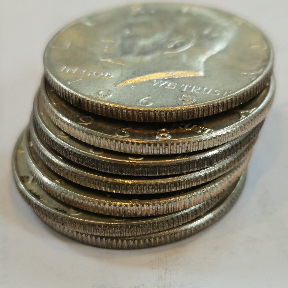🇺🇸 7 Silver 40% Kennedy Half Dollars 1968/69 Stack of Silver >1.0353 oz Silver